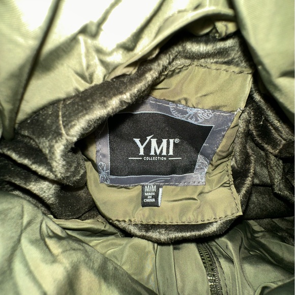 Green puffer coat with removable hood - Picture 6 of 6